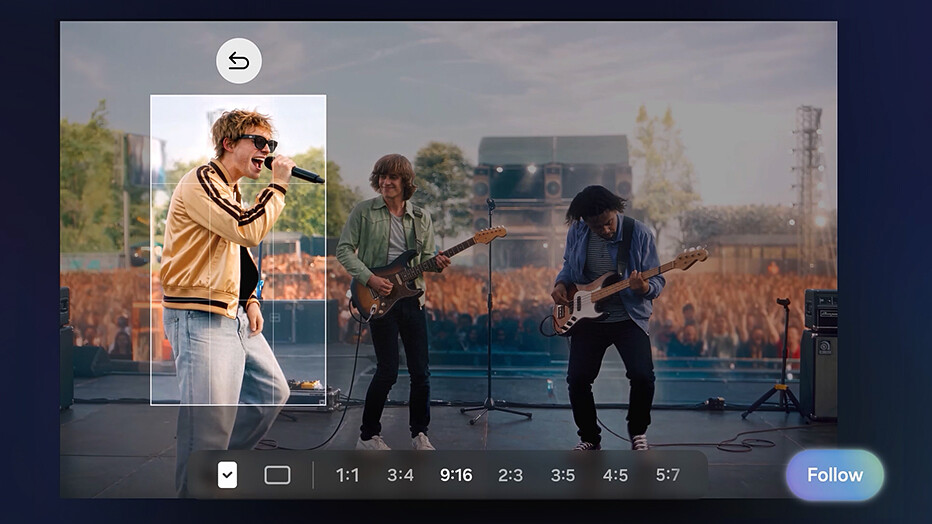 My FanCam on Galaxy S26 Ultra framing a performer in a vertical 9:16 crop with Follow control