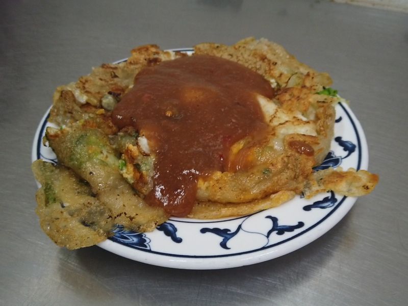 Egg Omelette with Oysters (雞蛋蚵仔煎）