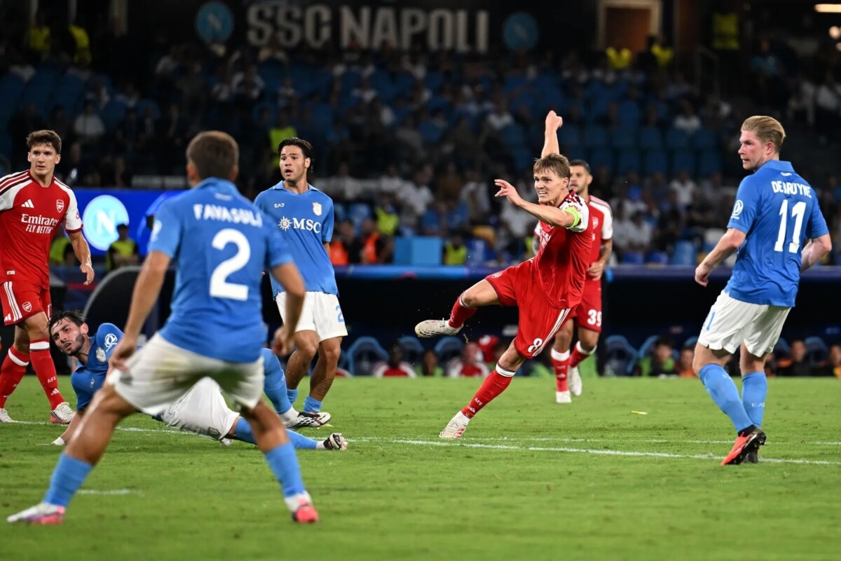 Martin Odegaard strikes Arsenal winner against Napoli in Naples
