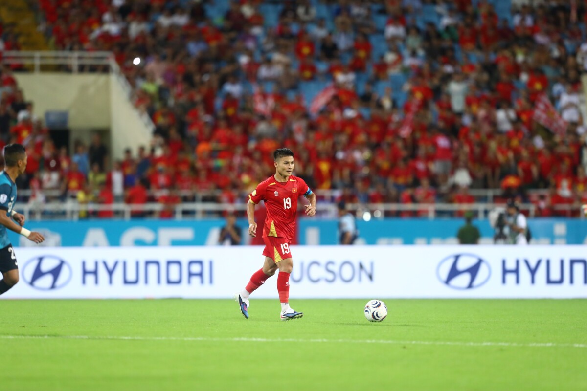 Nguyen Quang Hai on the ball for Vietnam at the ASEAN Hyundai Cup 2026
