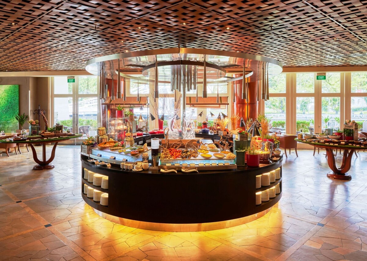 Town Restaurant The Fullerton Hotel Singapore buffet dining