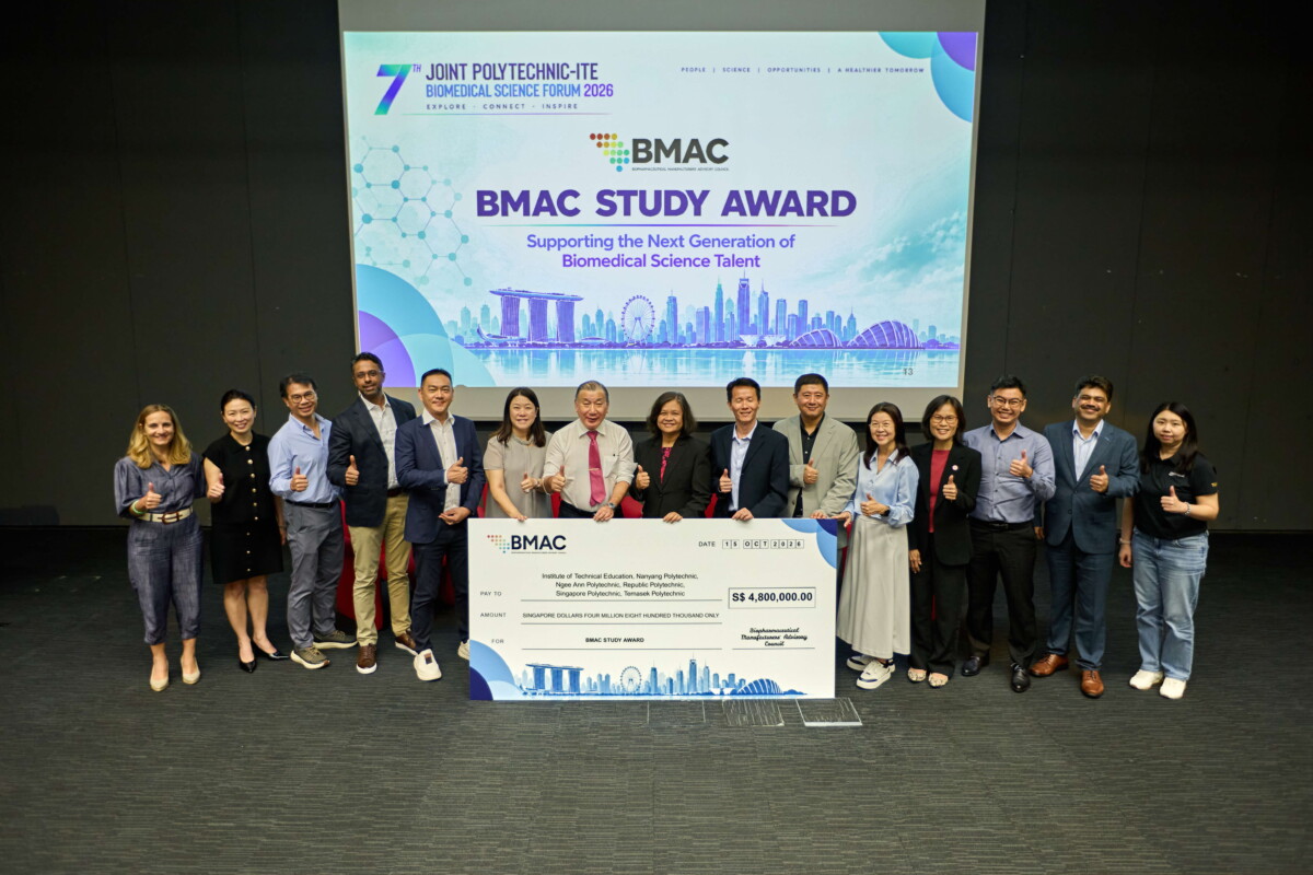 BMAC co-chairs present a symbolic cheque to ITE and polytechnic representatives at Singapore Polytechnic