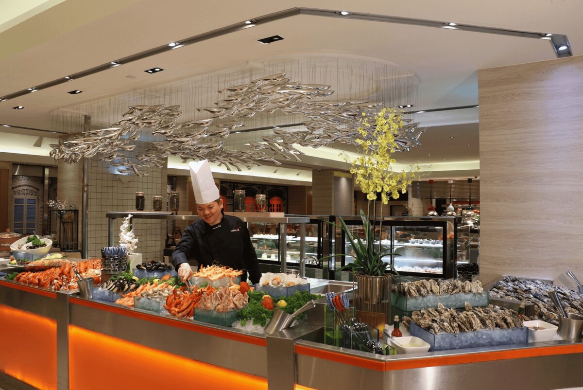 Carousel halal buffet deals in Singapore lobster spread at Royal Plaza on Scotts