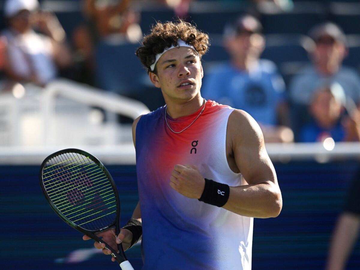 A player celebrates a point during action at the Cincinnati Open