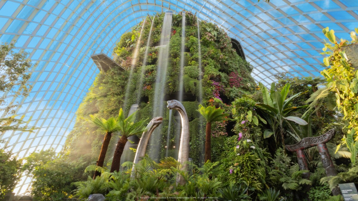 Cloud Forest Jurassic World Brachiosaurus Falls