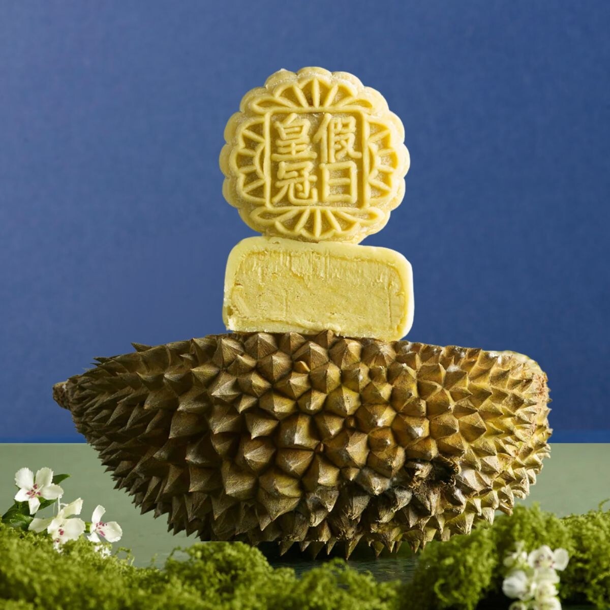 Crowne Plaza Changi Airport Musang King durian snow skin mooncake box
