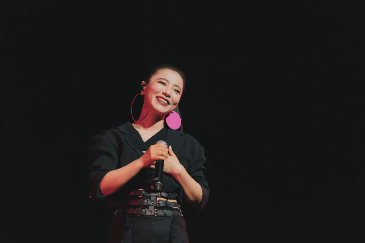 Promotional portrait for Della Ding Loving You A Million Times Over concert