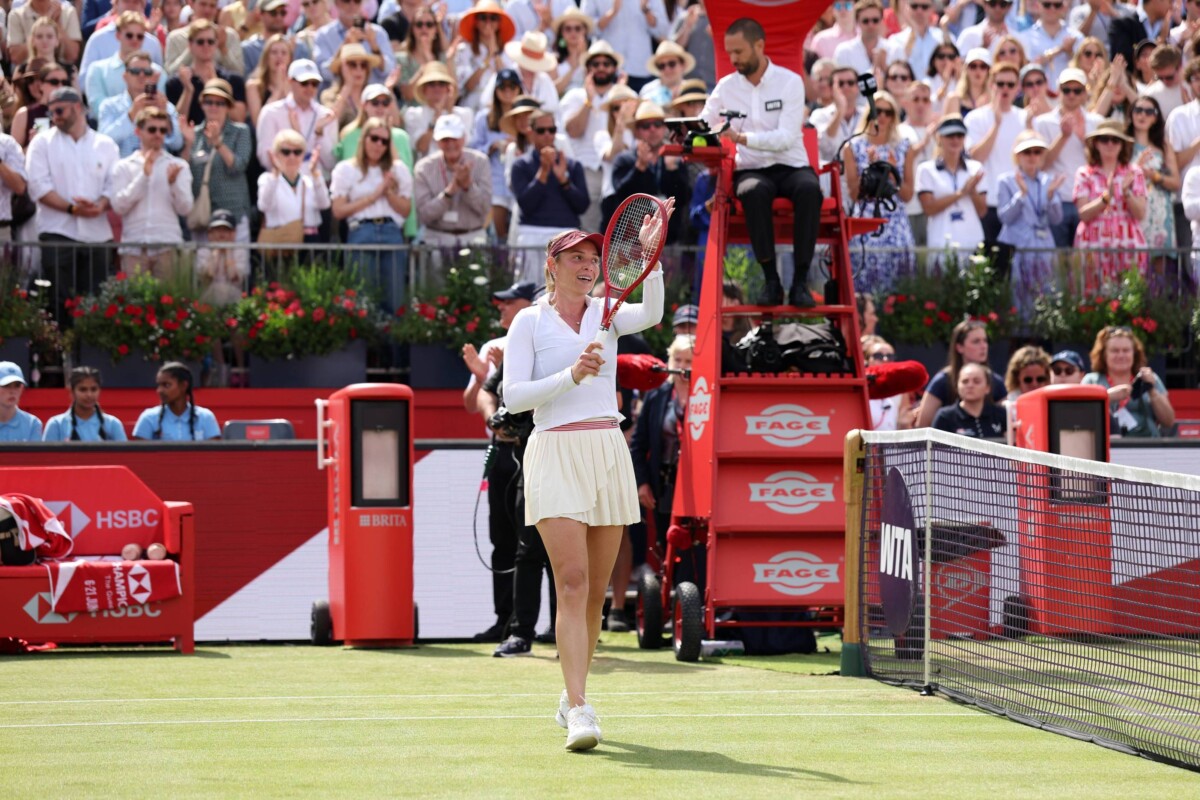 Donna Vekic celebrates during the HSBC Championships 2026 final against Raducanu