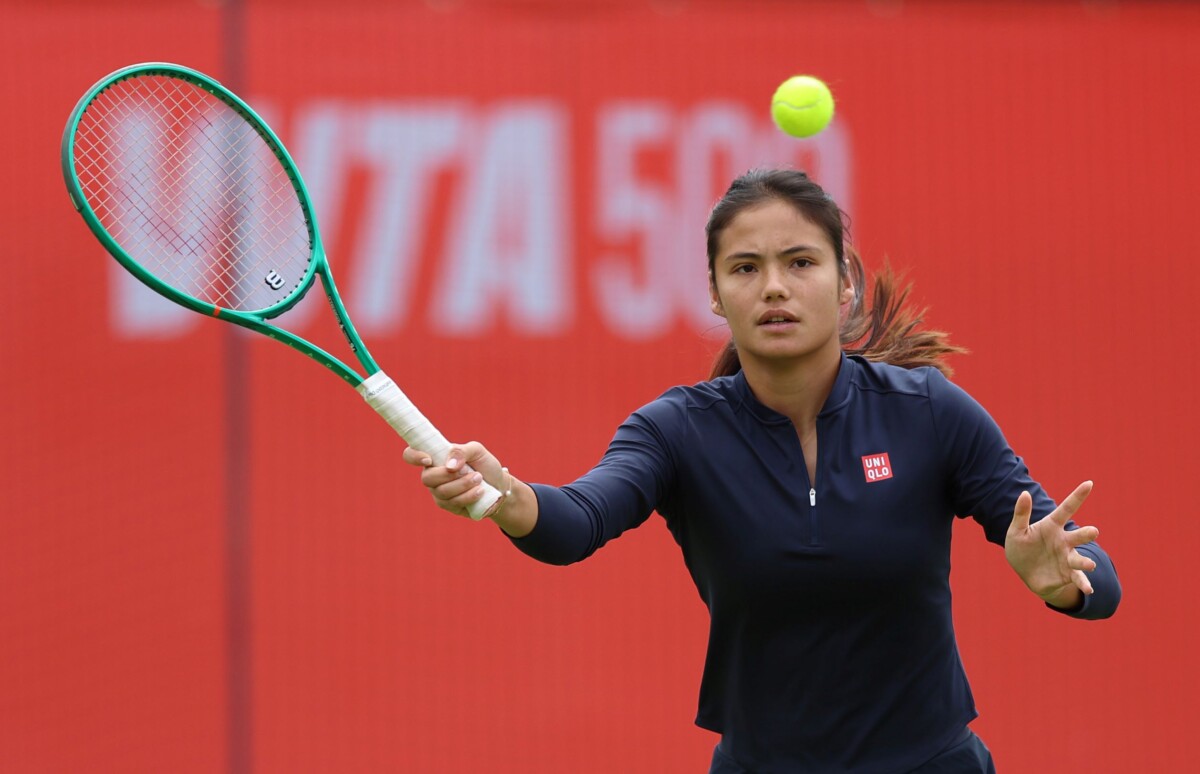 Emma Raducanu prepares to hit a forehand during a practice session at the 2026 HSBC Championships