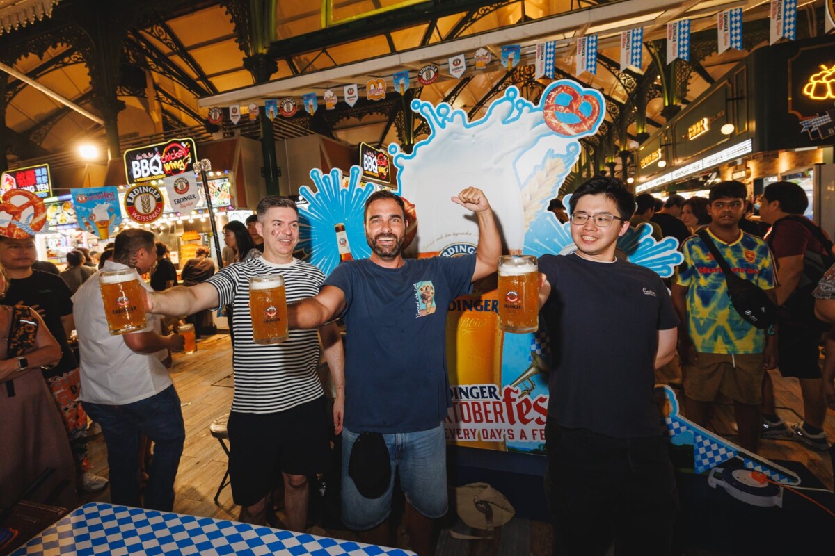 Participants at the ERDINGER Stein Holding Challenge