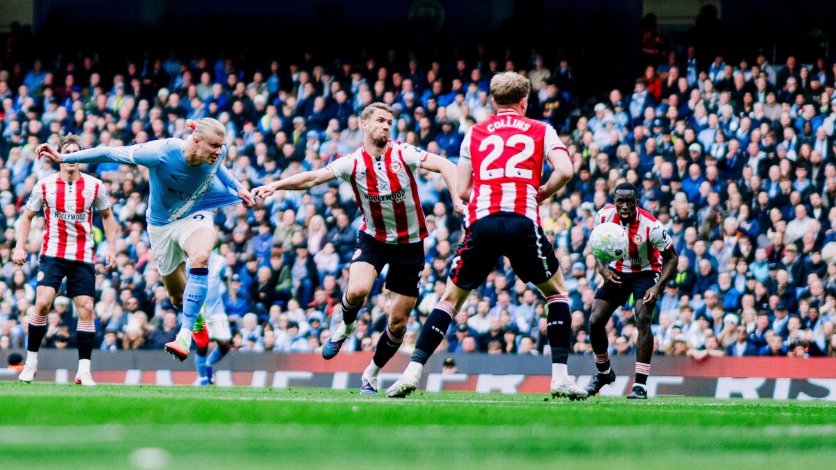 Erling Haaland scores for Manchester City against Brentford