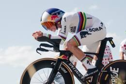 Remco Evenepoel wins Stage 16 of the 2026 Tour de France at Lake Geneva