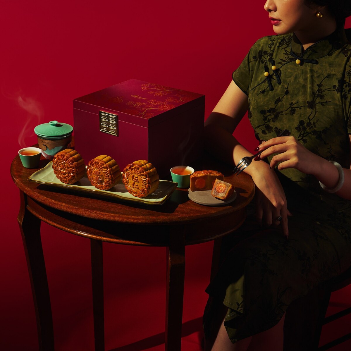 Fairmont Singapore 2026 Mooncake Collection Premium Box