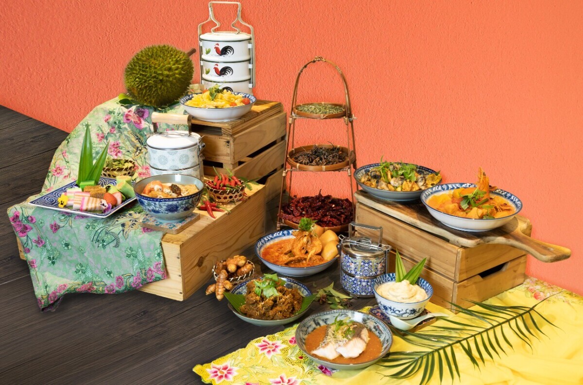Halal Nyonya buffet plating at Holiday Inn Singapore Atrium restaurant