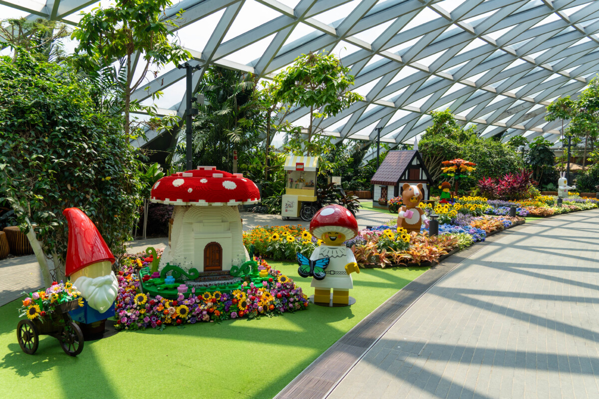 LEGO Botanicals display at Jewel