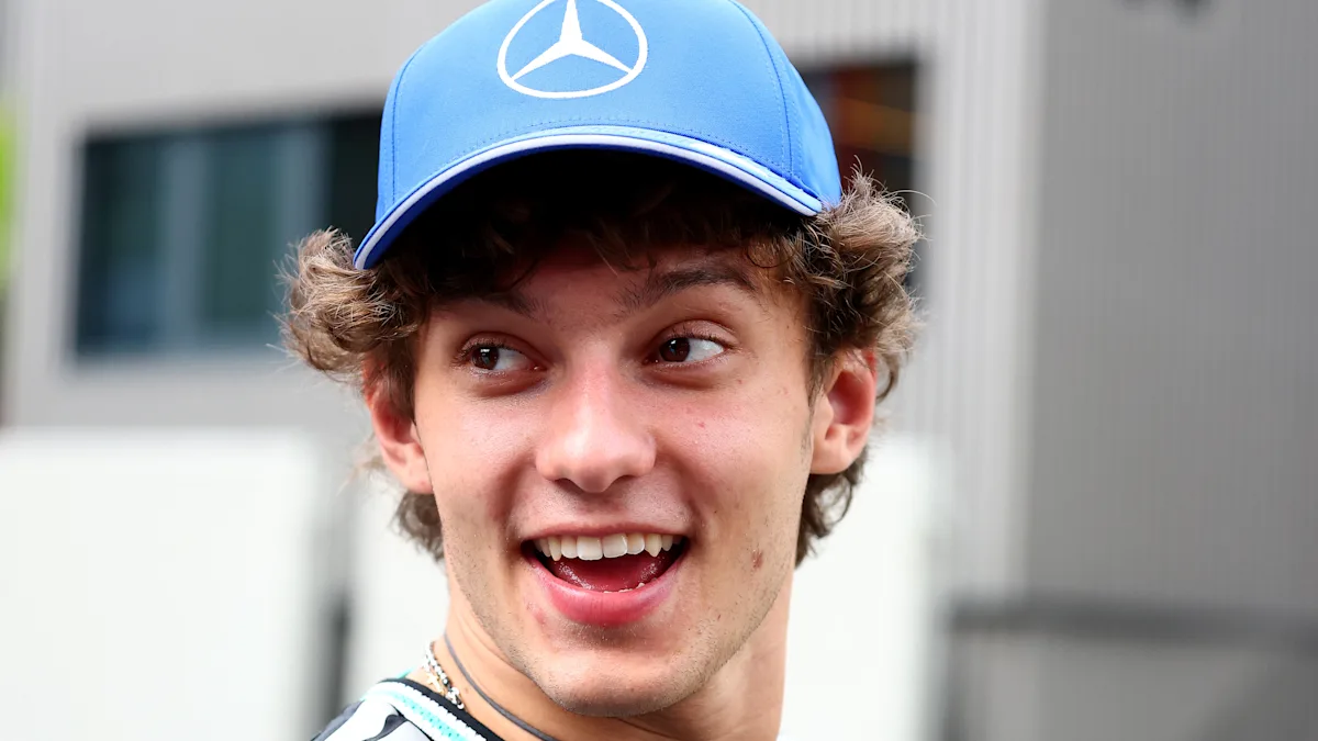 Dutch Grand Prix 2026 Kimi Antonelli Formula 1 championship leader Zandvoort