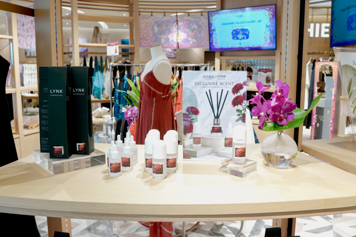 Lynk Fragrances Chrysanthemum Tea display at LUMINE SINGAPORE Pop-Up