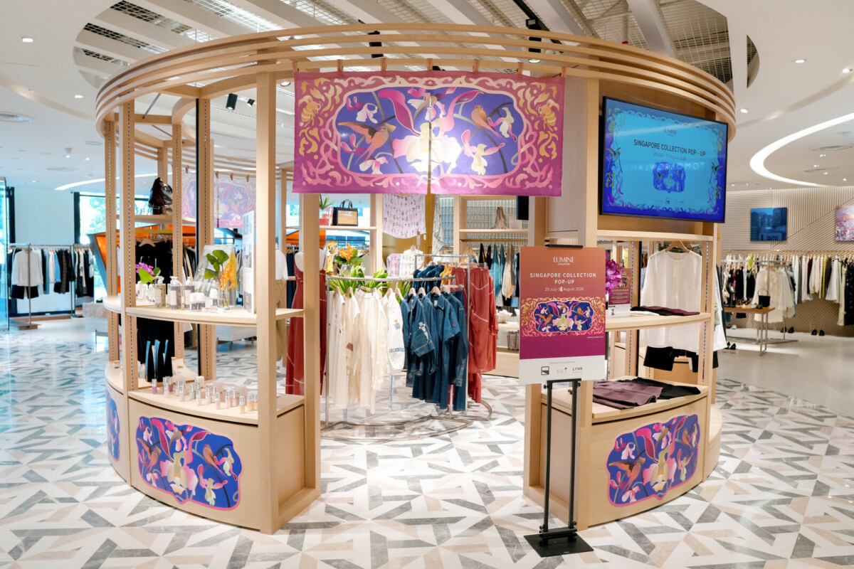 LUMINE SINGAPORE Singapore Collection Pop-Up space at Raffles City