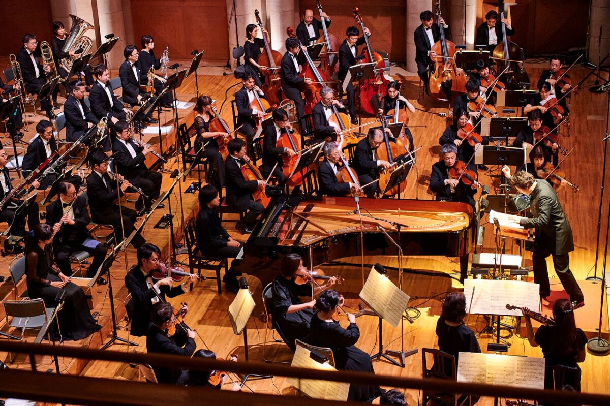 Metaphor: ReFantazio Orchestra Concert performance with game visuals on screen