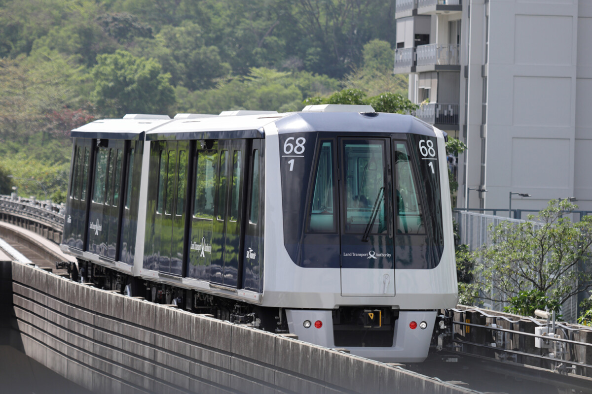 Sengkang-Punggol LRT two-car train on the elevated guideway