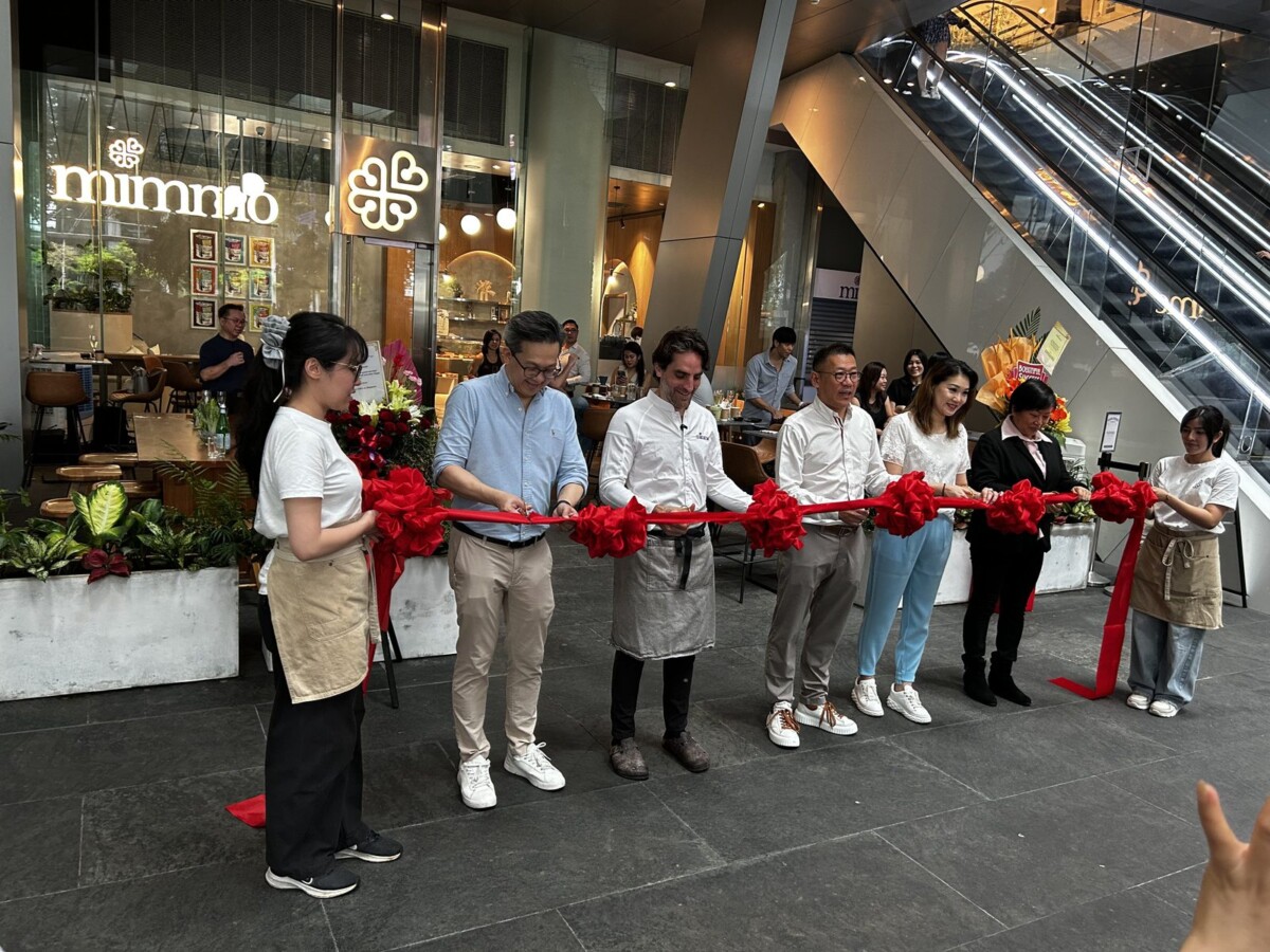 Mimmo Bakery Singapore grand opening ribbon cutting at Asia Square Tower 1