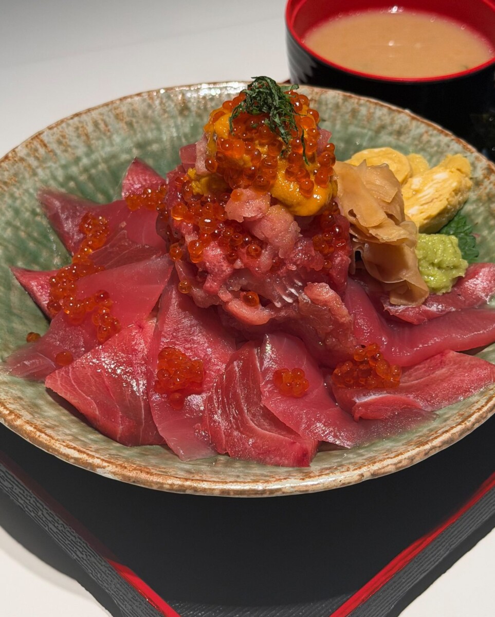 MUKAI Kaiho Don Goku Goku bowl loaded with premium sashimi cuts