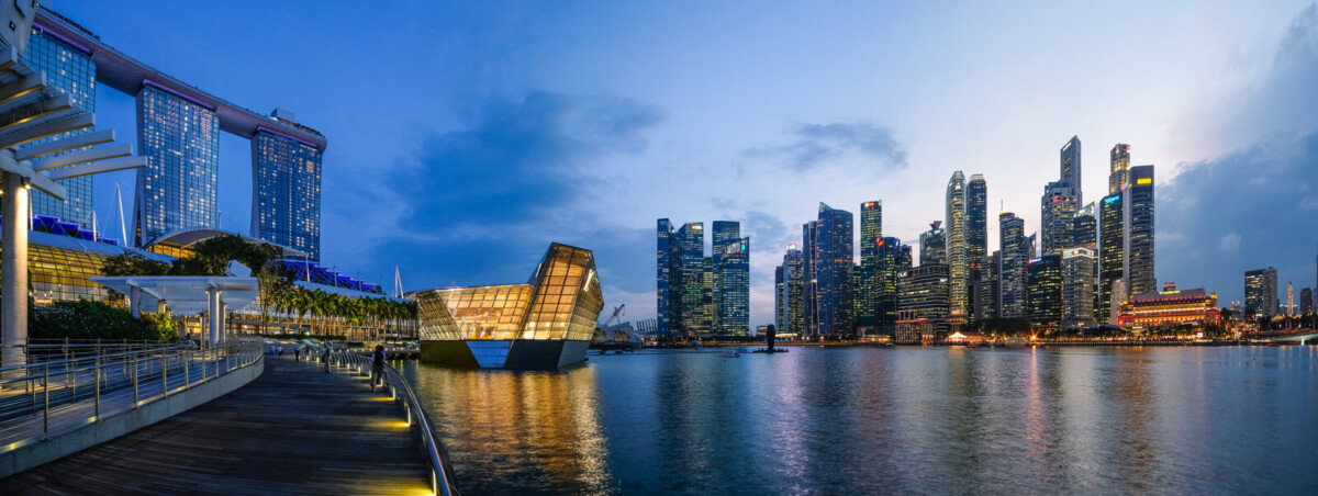 New hotels in Singapore 2026 lighting up the Marina Bay skyline for a staycation