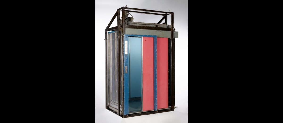 Housing and Development Board lift on display in the Singapore History Gallery