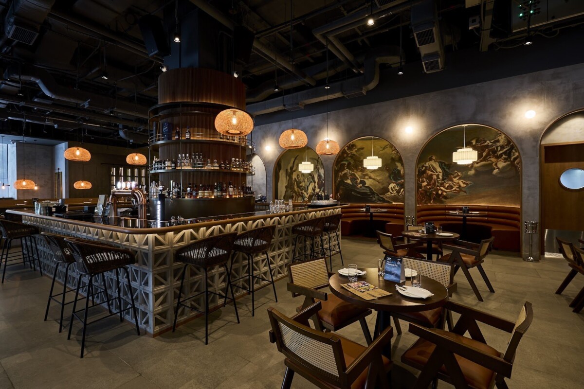 11Westside restaurant at Asia Square Tower 1