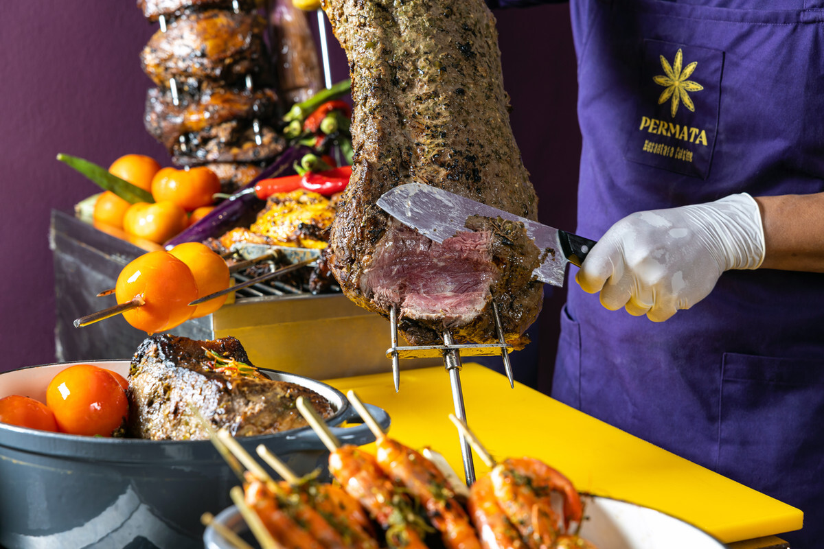 Permata halal buffet meat grill carving station