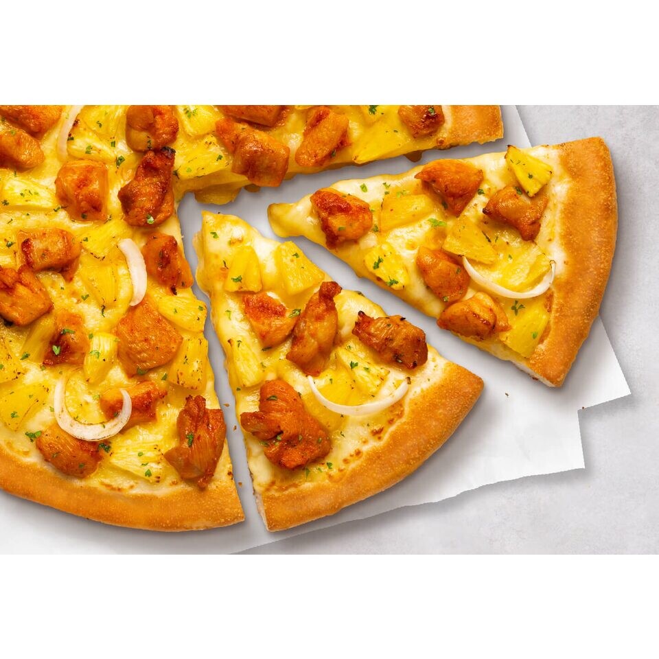 BBQ Chunky Chic, one of the flavours in the Pizza Hut $10 large pizza takeaway deal