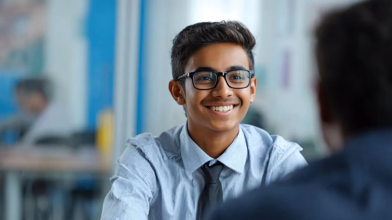 Student at a Poly EAE 2026 selection interview with a polytechnic assessor