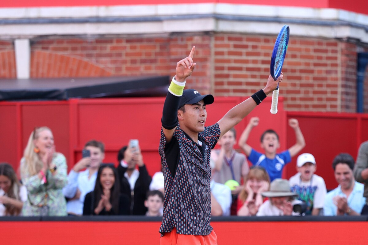 Rinky Hijikata celebrates at the HSBC Championships 2026 at Queen's Club