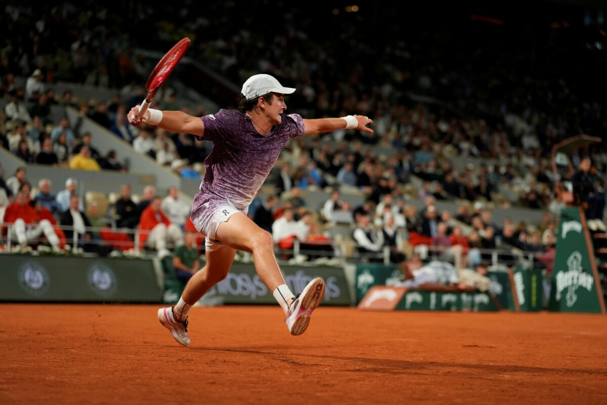 Roland Garros 2026 quarterfinals Joao Fonseca in action
