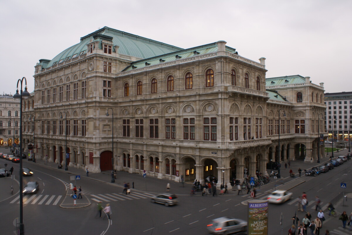 Scoot Singapore to Vienna State Opera