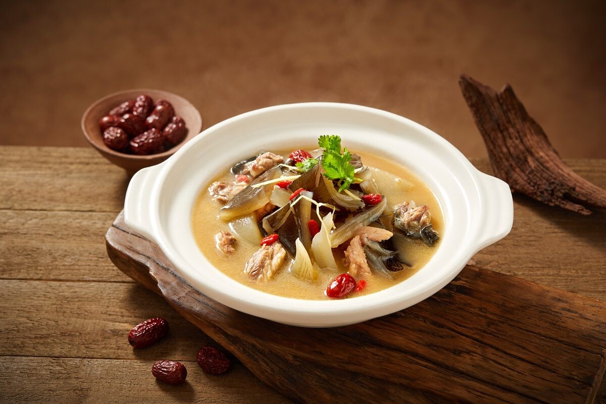 Tan Ser Seng claypot turtle soup with red dates and wolfberries