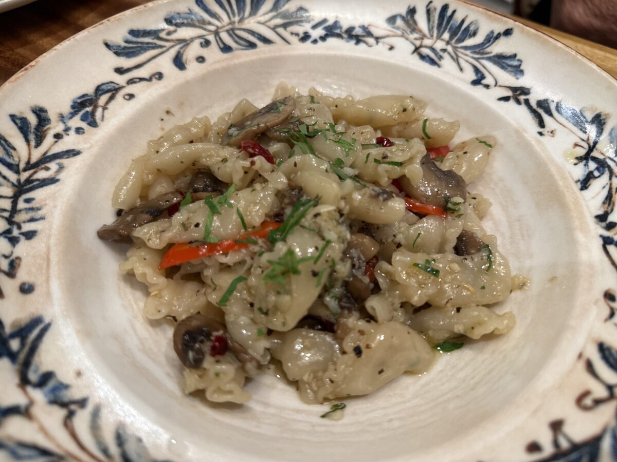 Aglio Olio e Funghi mafaldine pasta with mushrooms at Tutto by Da Paolo Jewel Changi