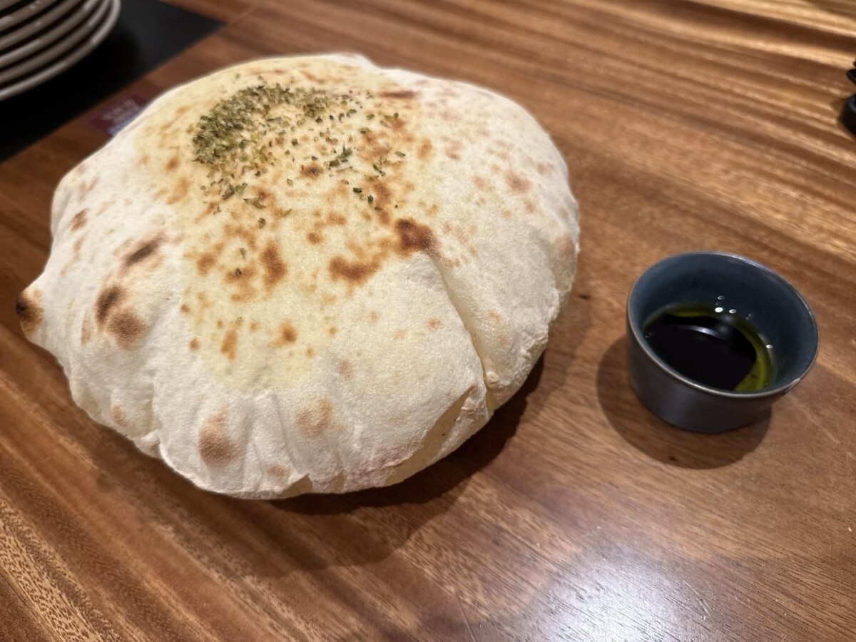 Focaccia Palloncino balloon bread with olive oil dip at Tutto by Da Paolo Jewel Changi