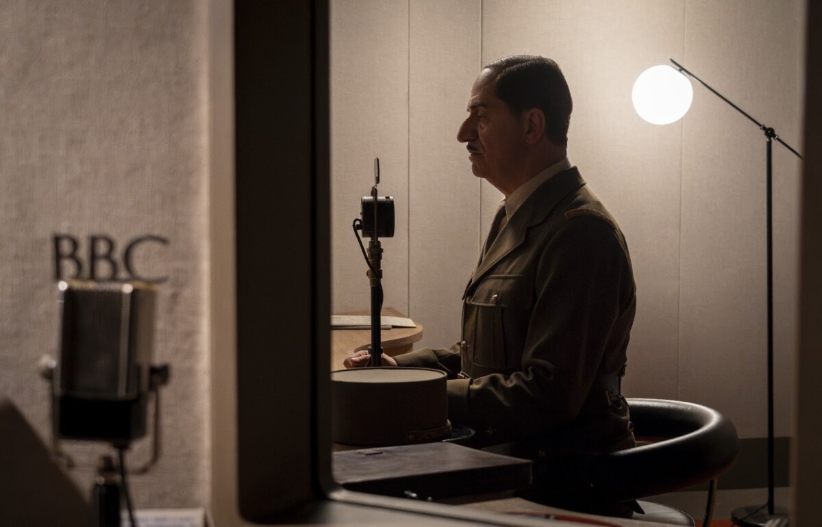 Still from De Gaulle I: Tilting Iron, the opening film of vOilah! French Film Festival 2026