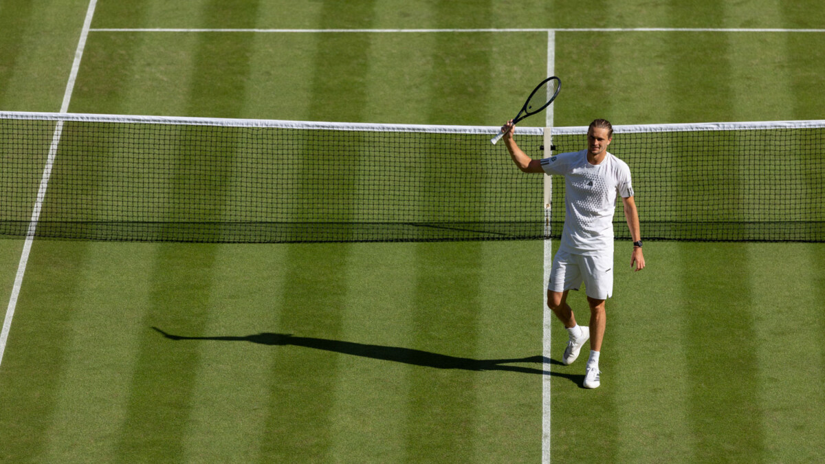 Wimbledon 2026 Day 4 Alexander Zverev second round win 14 aces