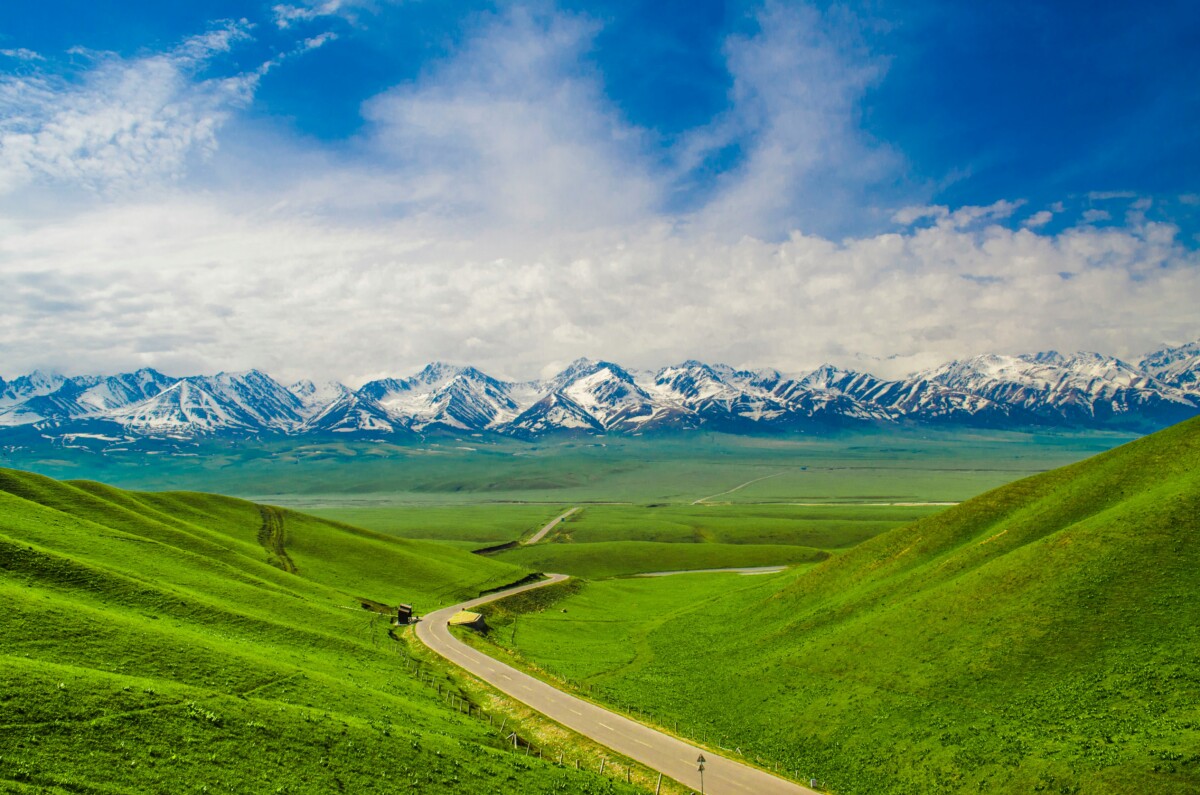 Natural landscape of Xinjiang, China — one of the fastest-growing travel destinations for Singaporeans in 2026